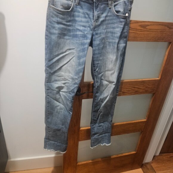 Carve Denim - Picture 2 of 3